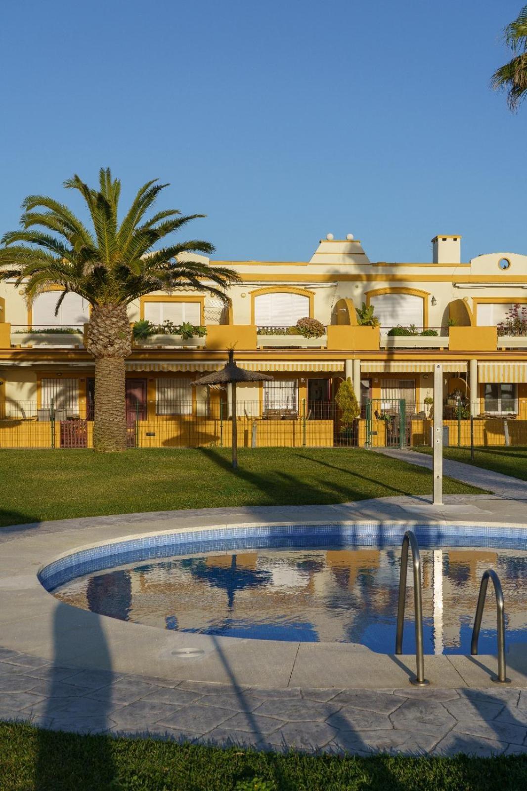La Tortuga I, Encantador Apartamento Con Garaje En Primera Linea De Playa Tarifa Bagian luar foto
